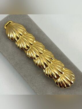 Vintage Dotty Smith Gold Tone Sea Shell Belt Buckle Unique Stunning Nautical